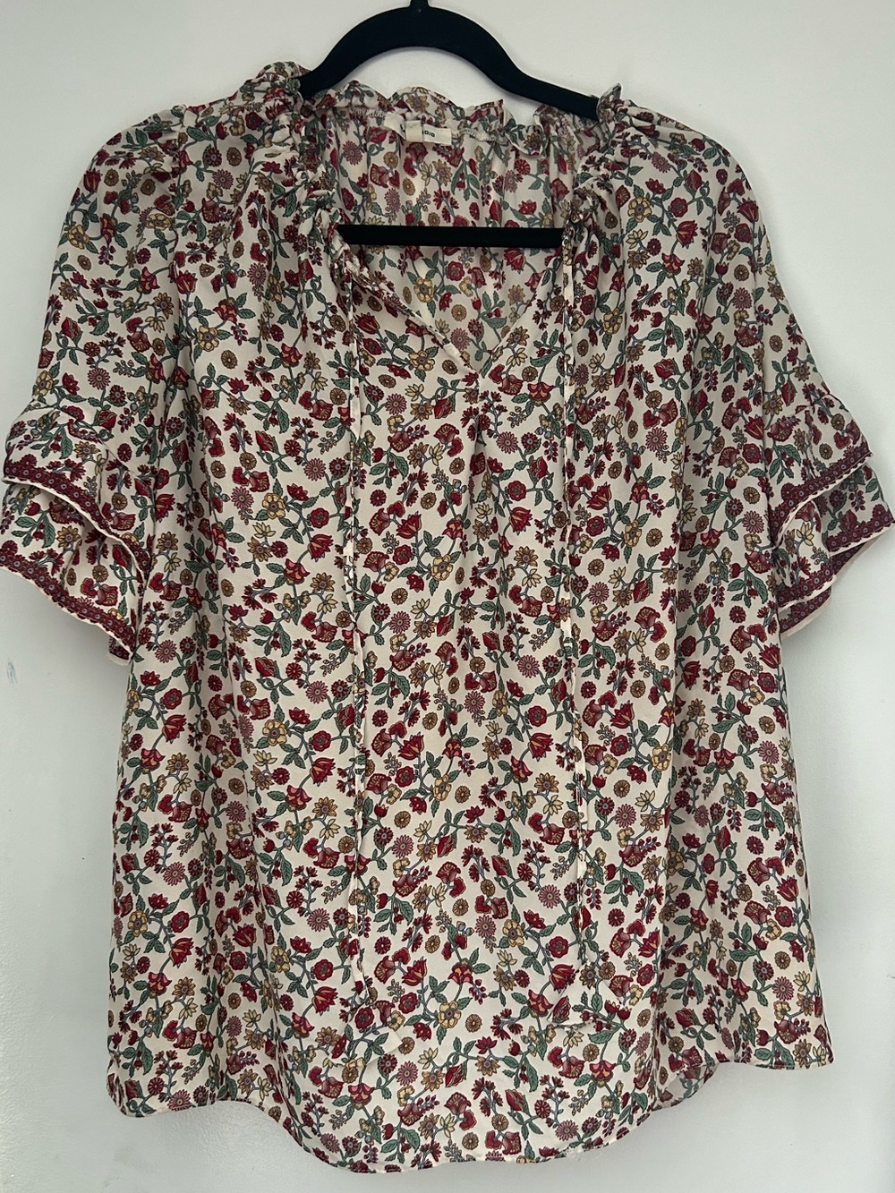 MAX STUDIO - Flutter Sleeve Tie Neck Blouse